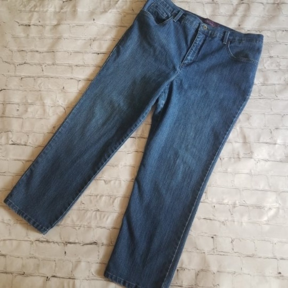 Gloria Vanderbilt Amanda Jeans Size 16P - Picture 2 of 6